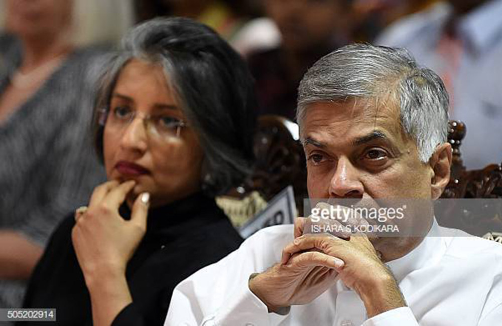 එජාප නායකත්වයෙන් ඉවත් වෙන්න රනිල් සූදානම් !