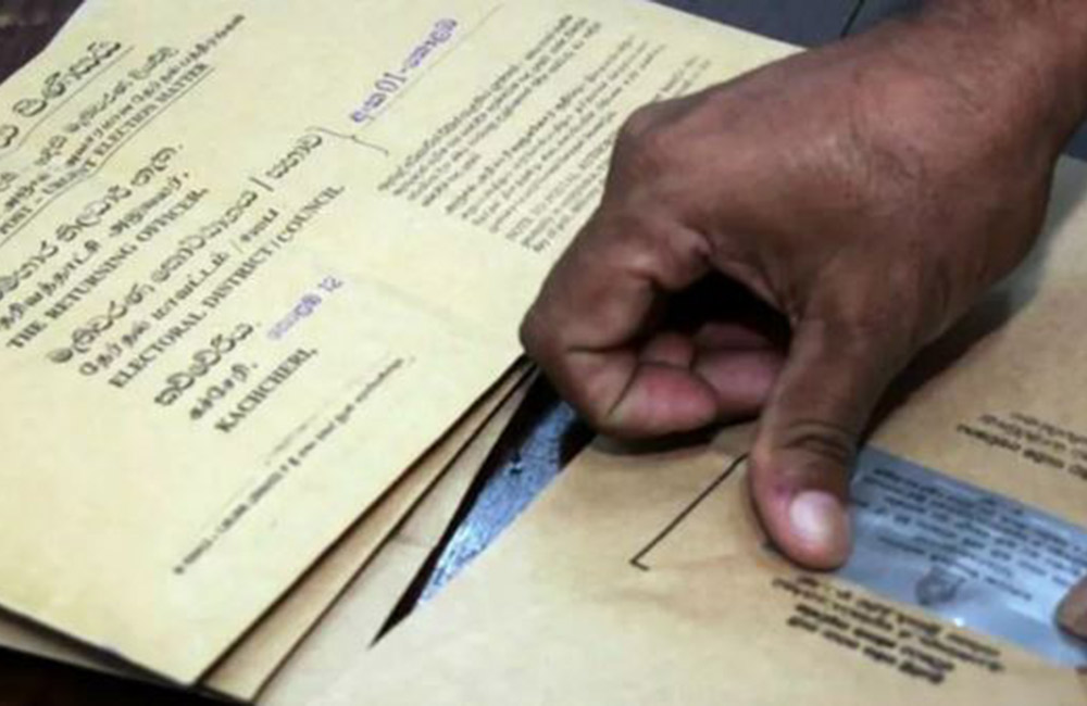 තැපැල් ඡන්ද විමසීම ඇරඹෙයි