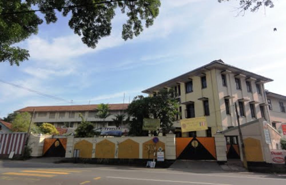 අසාද් සාලිට එරෙහිව අනුලාවම මහ පාරට !