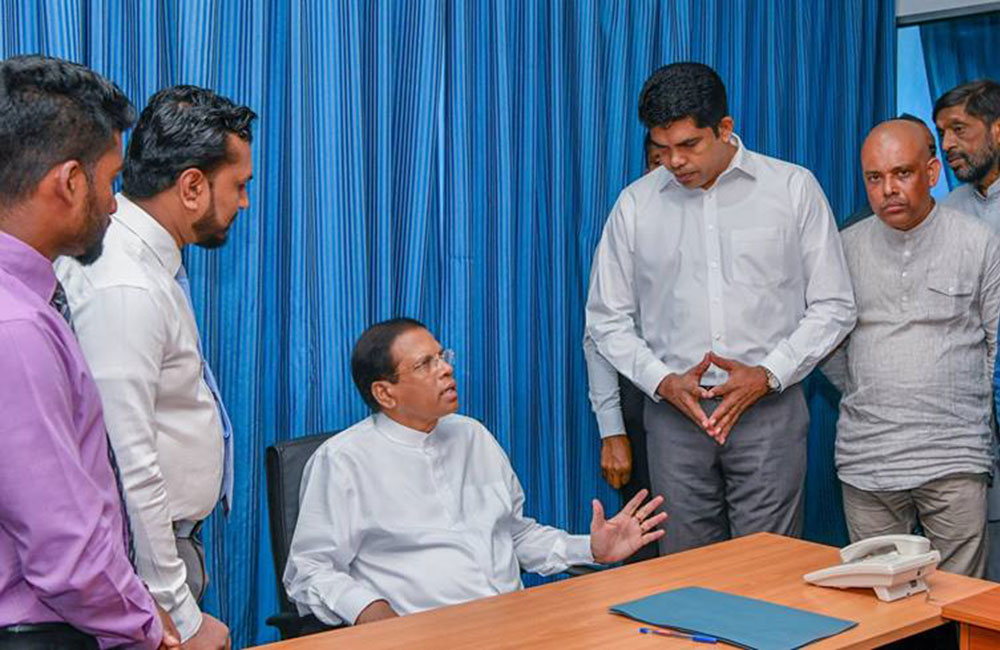 පක්ෂ මුලස්ථානය රැකගන්න සිරිසේන හැමදාම ඩාර්ලි පාරේ !