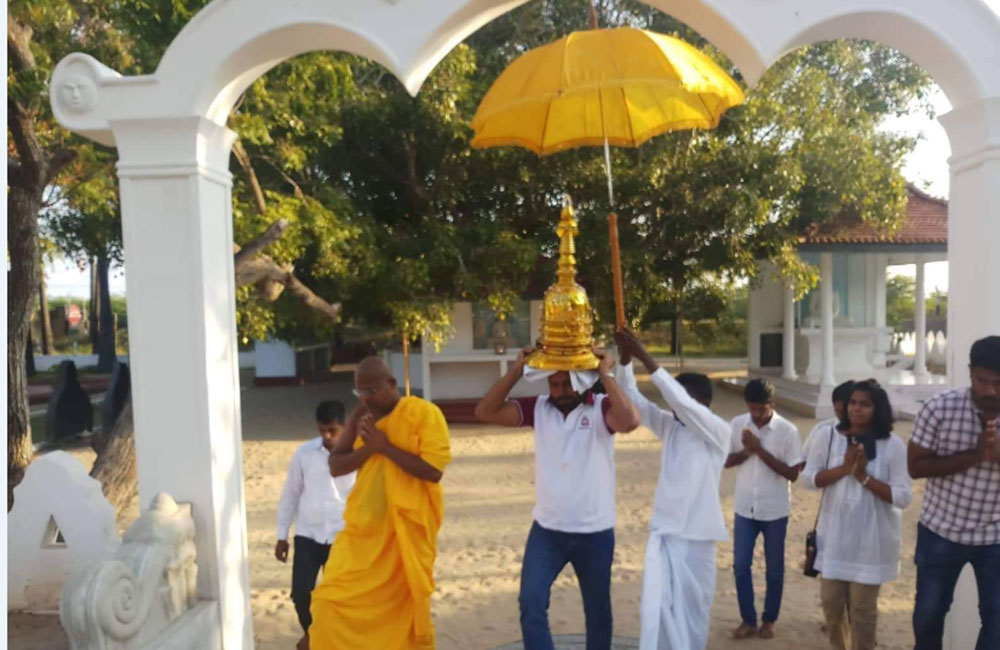 විහාරස්ථාන 55 ක ධාතු කරඩු පූජාවක්