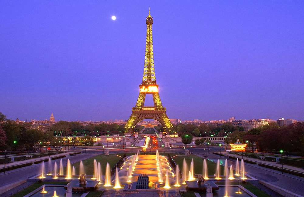 අයිෆල් කුළුණට 130යි