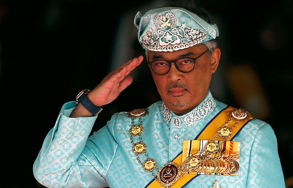 මැලේසියාවේ නව රජු වැඩ අරඹයි !