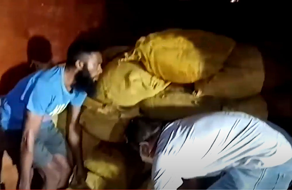 කහ කිලෝ 25000ක් STF අත්අඩංගුවේ !