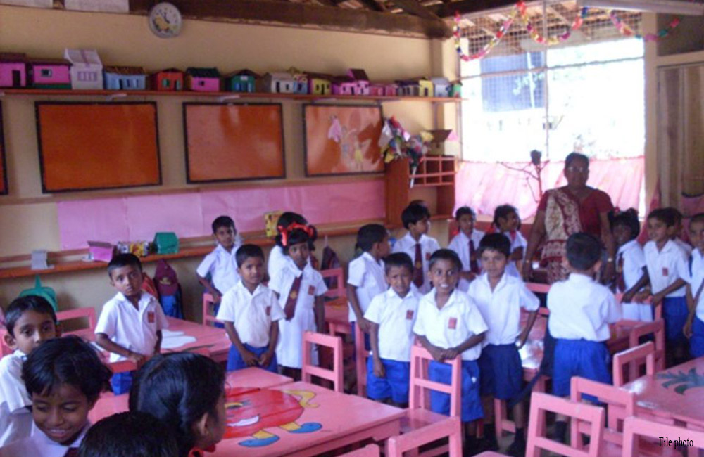 දරුවන්  එක වසරේදීම හිරවෙන : ආණ්ඩුවේ අලුත්ම අධ්‍යාපන ප්‍රතිපත්තිය !