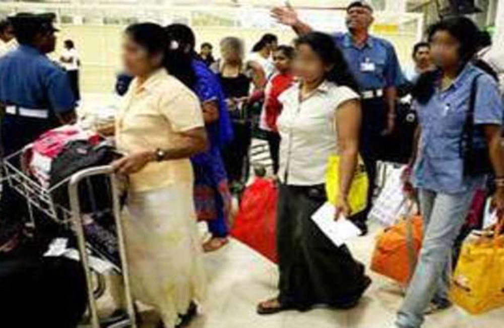 පෞද්ගලික අංශයේ ලක්ෂ ගණනක රැකියා අනතුරේ : රට විරුවන් අනාථයි !