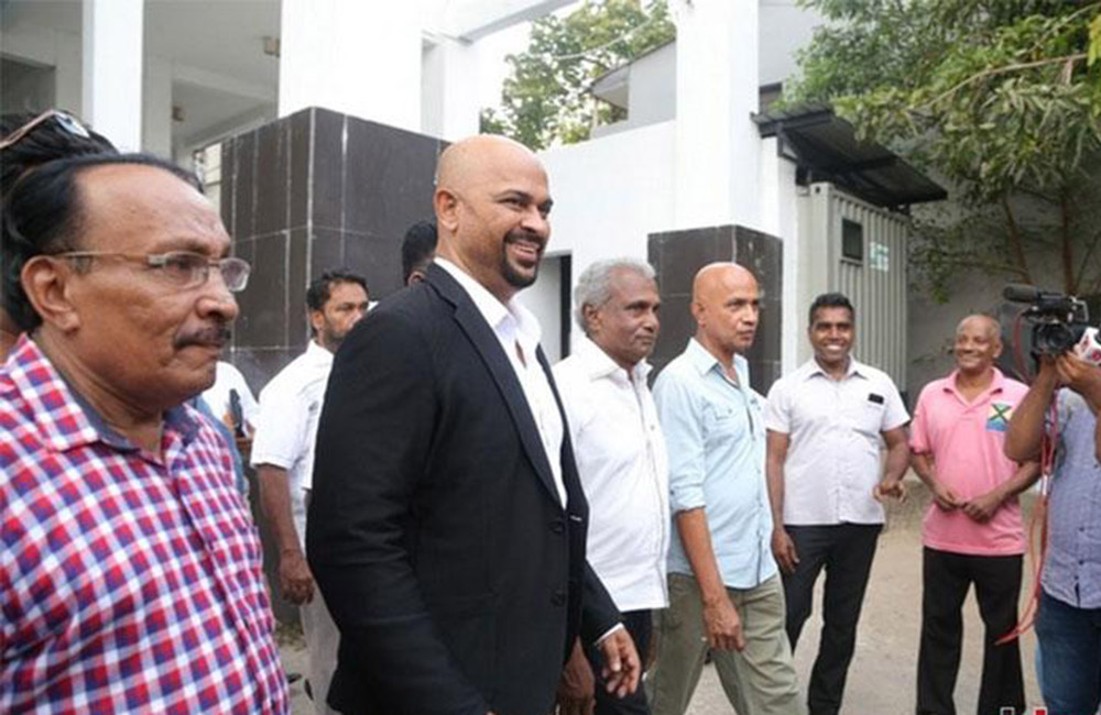 මන්ත්‍රී රන්ජන්ට ඇප