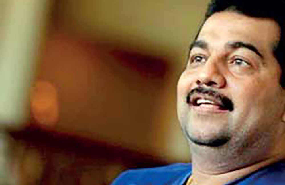 ආශ්චර්යය දෝරේ ගලයි : ඒලියන්ත වයිට්ට සුපිරි ආරක්ෂාවක් !