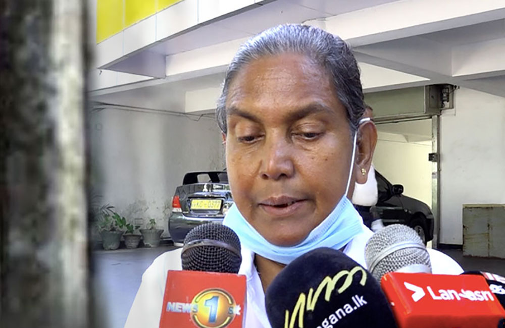 තරුණ රැඳවියෙකුව මහර බන්ධනාගාරයේදී අත පය කඩා මරාදාලා !