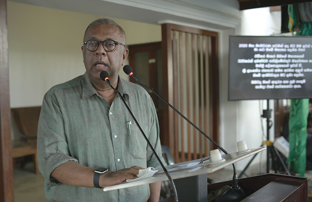 මංගල මන්ත්‍රී දේශපාලනයට සමුදෙයි : අලුත් ගමනකට හැරවුමක් !