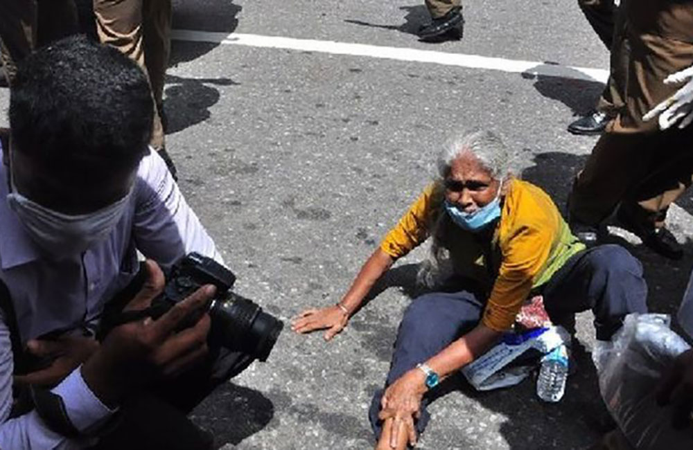 කොල්ලුපිටිය පොලිස් ප්‍රහාරය : ඇමරිකාවට වඩා ඇමරිකාව රකින ලංකාවේ පොලිසිය !