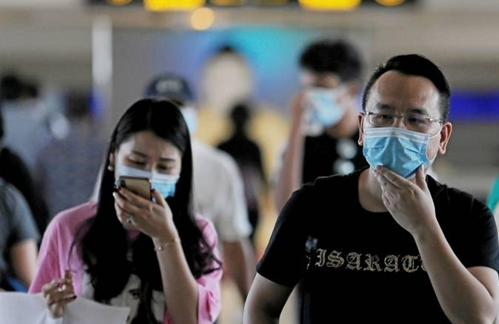 covid-19 සුළු පටු නෑ :  ආසාදිතයකුගෙන් 400කට පැතිරිය හැකියි !