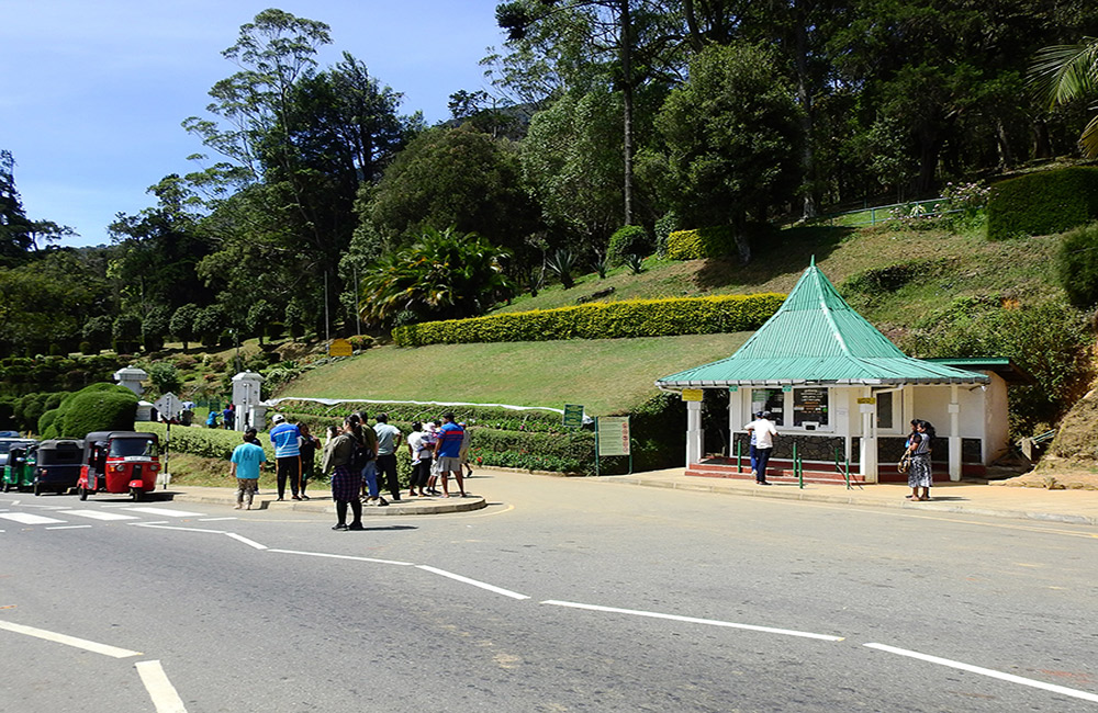 හග්ගලත් වනසයි : ඉනියා දේශප්‍රේමීන් නිහඬයි !