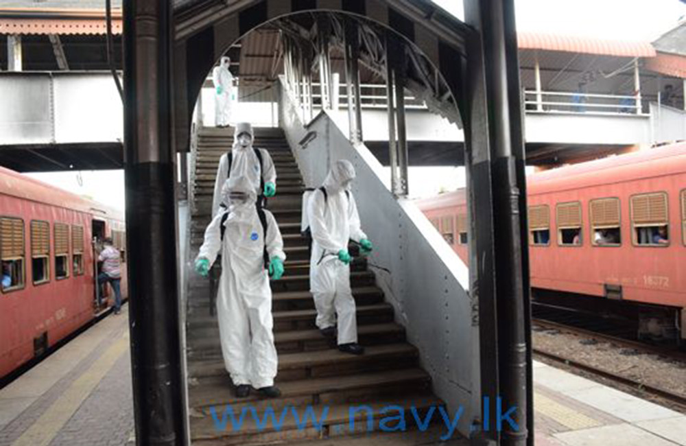 කොටුව දුම්රිය ස්ථානය සහ වරාය ප්‍රධාන දොරටු ආශ්‍රිත ප්‍රදේශයන් නාවික හමුදාවෙන් විෂබීජහරණය කෙරේ