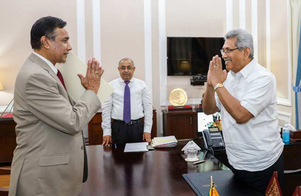 බස්නාහිර ආණ්ඩුකාර ධූරය : හිටපු හමුදා ප්‍රධානියෙකුට !