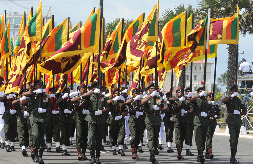 පී.බී ගේ ලියුම වැඩ කරයි : ආරක්ෂක අංශ සාමාජිකයන්ගේත් වැටුප් කපයි (වීඩියෝ )