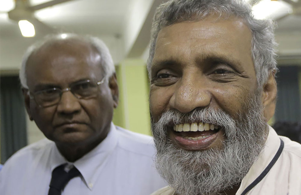 මැතිවරණ කොමිසමේ සාමාජික රත්නජීවන් හූල්ට : අඛණ්ඩ බලපෑම් !