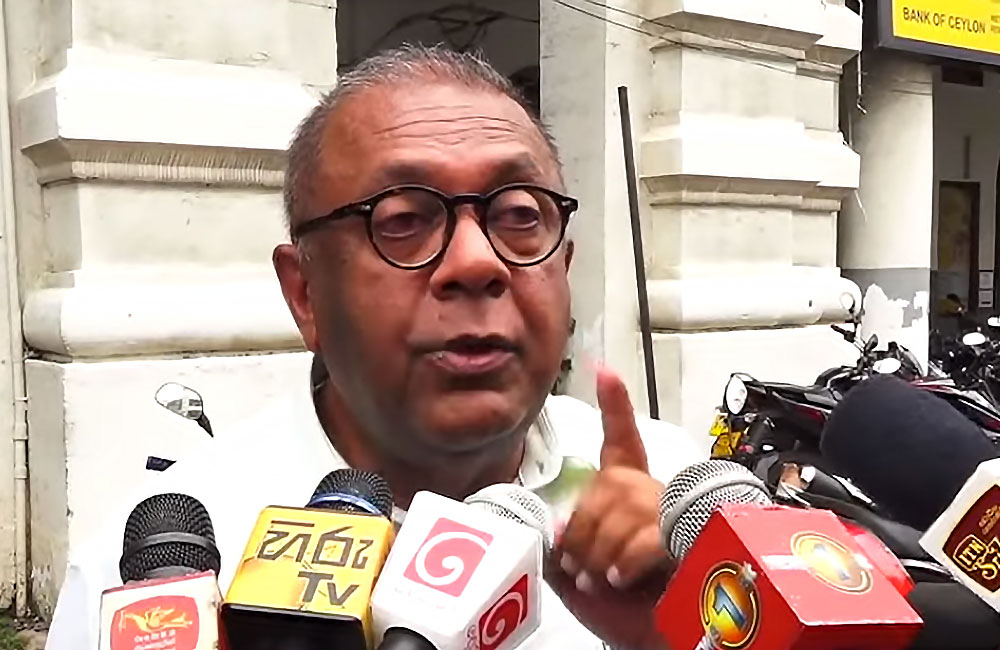 බෞද්ධ භික්ෂුන් වහන්සේලා සමග කිසිඳු ආකාරයේ ගැටුමක් නෑ - හිටපු අමාත්‍ය මංගල සමරවීර 