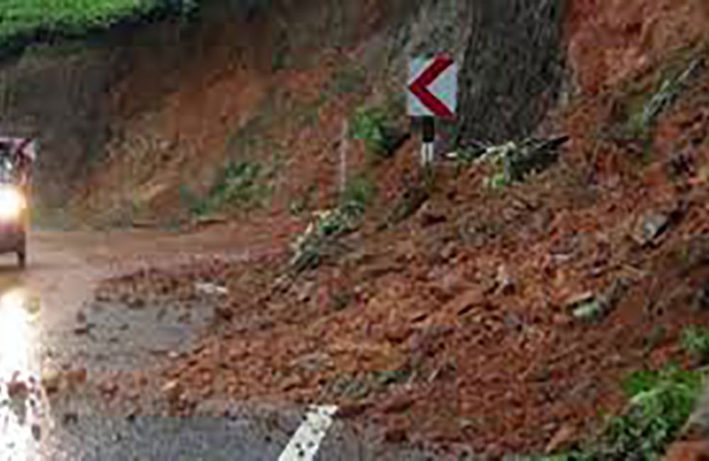 දිස්ත්‍රික්ක 10 කට අවධානම් නිවේදන !