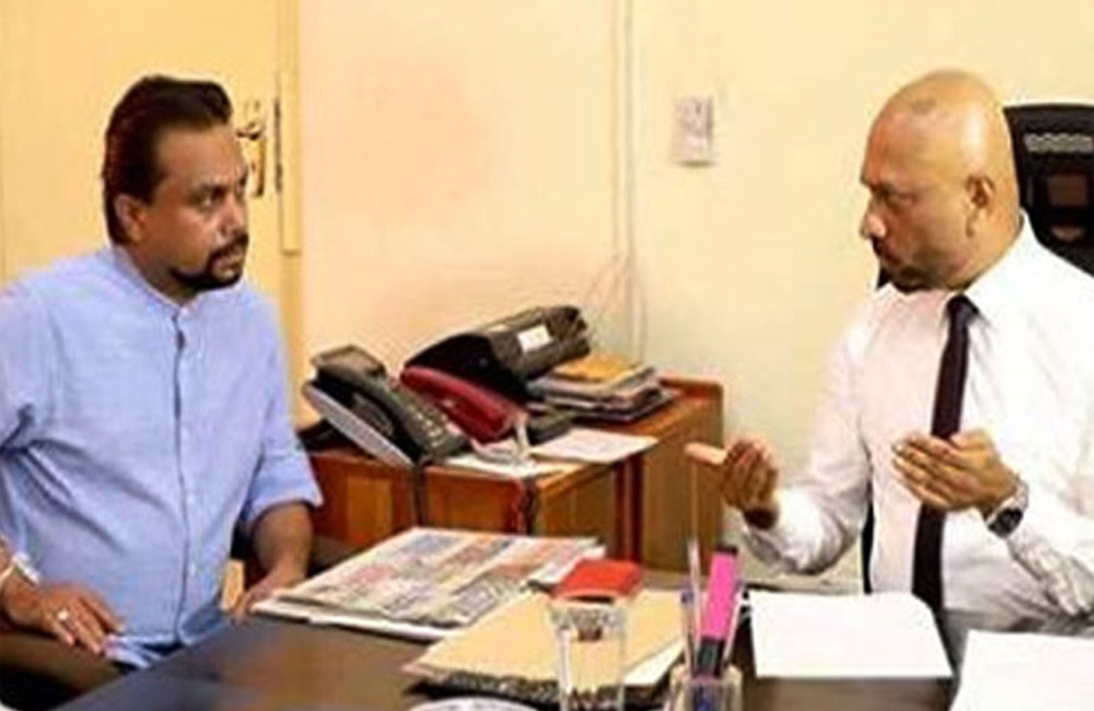 "දේශප්‍රේමි" දොස්තරට පාඩමක් : ජොනීගේ උදහසින් විමල්ගේ ගෝලයාට මාරුවක් !
