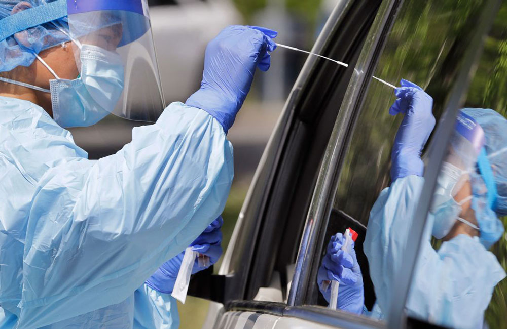 ලංකාවේ අවධානම පහවගොස් නෑ : ලෝකය දෙවන රැල්ලටත් සූදානම් වෙයි !