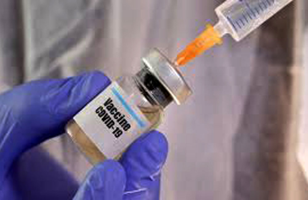 කොවිෂීල්ඩ් දෙවන මත්‍රාවට එන්නත් තියනවද? ලැබුණොත් දෙන එක හොදයිද ? සෞඛ්‍ය අමාත්‍යාංශය දෙලොවක් අතර !