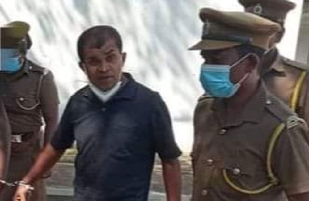 අලුත් අවුරුදු  කිරි බත වෙනුවට සිරබත් කන සිවිල් ක්‍රියාධරයා !