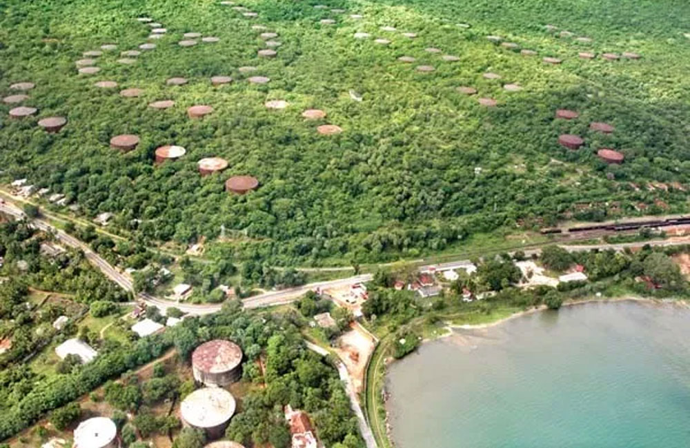 ත්‍රිකුණාමලයේ තෙල් ටැංකි ගැන ඉන්දියාව කියන්නේ වෙන දෙයක් !