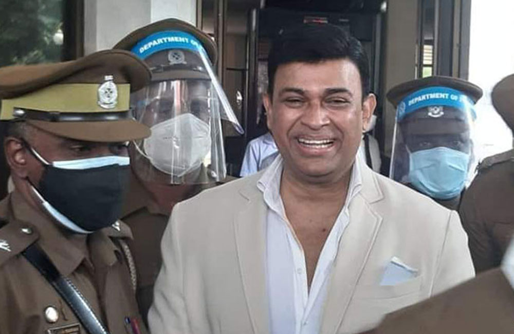 රන්ජන් ගැන තීන්දුවක් දෙන්න කතානායක කල් ඉල්ලයි !