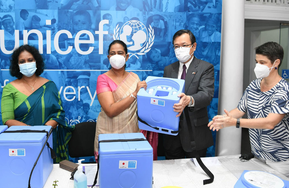 ජපන් රජයෙන් vaccine carriers (Cold Box) 500 ක්