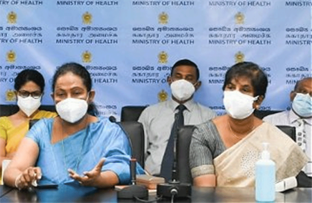 පවිත්‍රා සහ සුදර්ශනී හොඳ තීන්දුවක් ගනියි : ආසාදිතයින් ආසන්නතම ප්‍රතිකාර මධ්‍යස්ථාන වෙත !