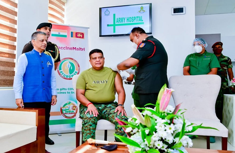 යුද හමුදාපතිටත් කොවිඩ් එන්නත 