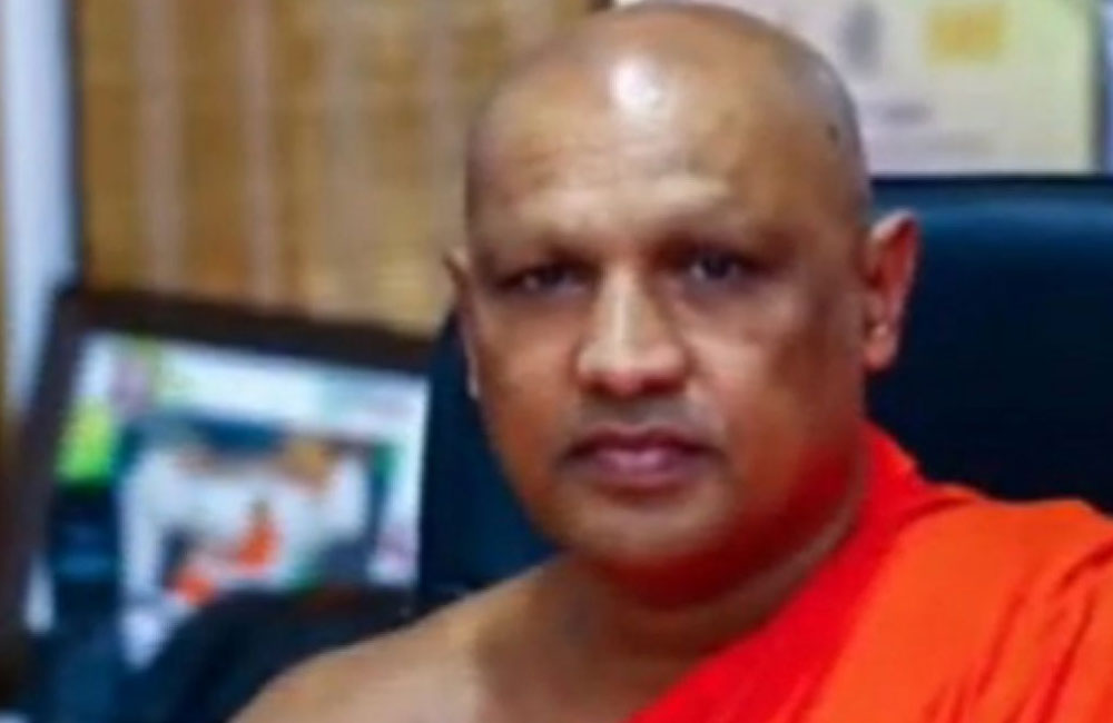 අස්ගිරි පාර්ශ්වයේ අනුනායක ධුරය සඳහා පූජ්‍ය නාරම්පනාවේ ආනන්ද නාහිමි පත්කෙරේ
