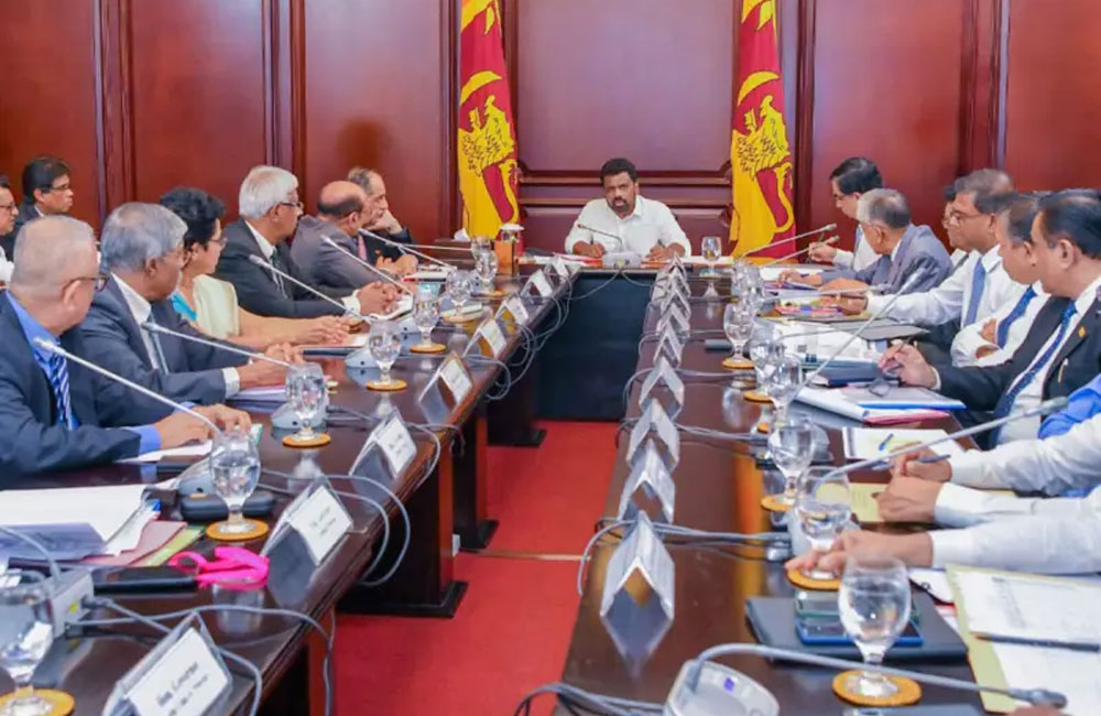 සංවර්ධන ව්‍යාපෘතිවලදී මධ්‍යම රජය සහ පළාත් පාලන ආයතන ඒකාබද්ධව කටයුතු කළ යුතුයි - ජනපති