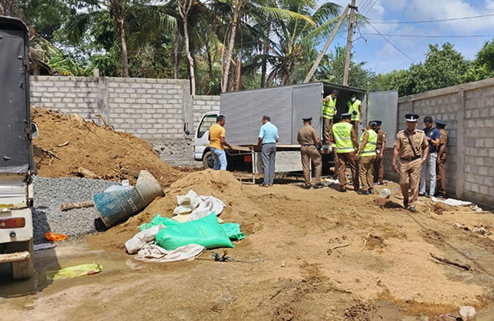 තංගල්ල ප්‍රදේශයෙන් අයිස් මත්ද්‍රව්‍ය කිලෝ 200ක් අල්ලයි