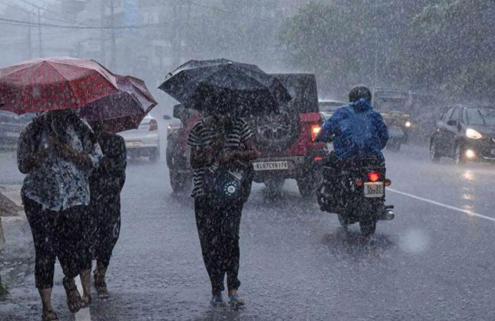 අදත් තැනින් තැනට වැසි