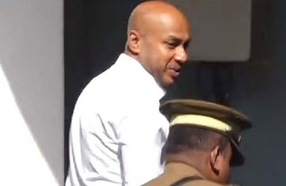 දුමින්ද යළිත් රිමාන්ඩ් කෙරේ