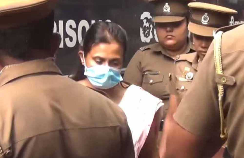 විශේෂඥ ස්නායු ශල්‍ය වෛද්‍යවරිය ඇතුළු තිදෙනාගේ ඇප ඉල්ලීම ඉවතට