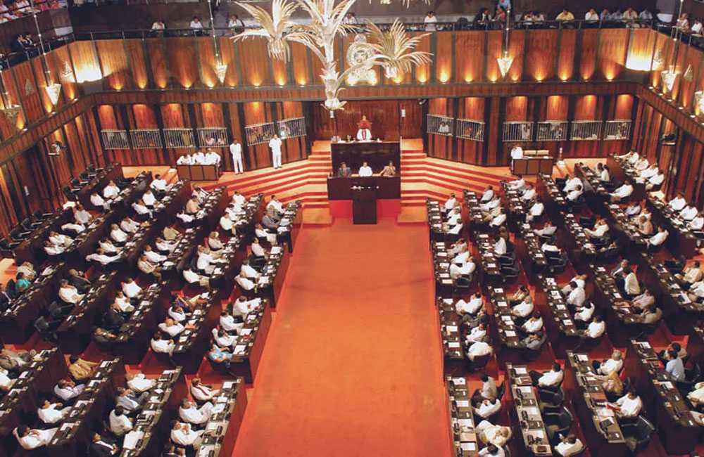 parl20251008