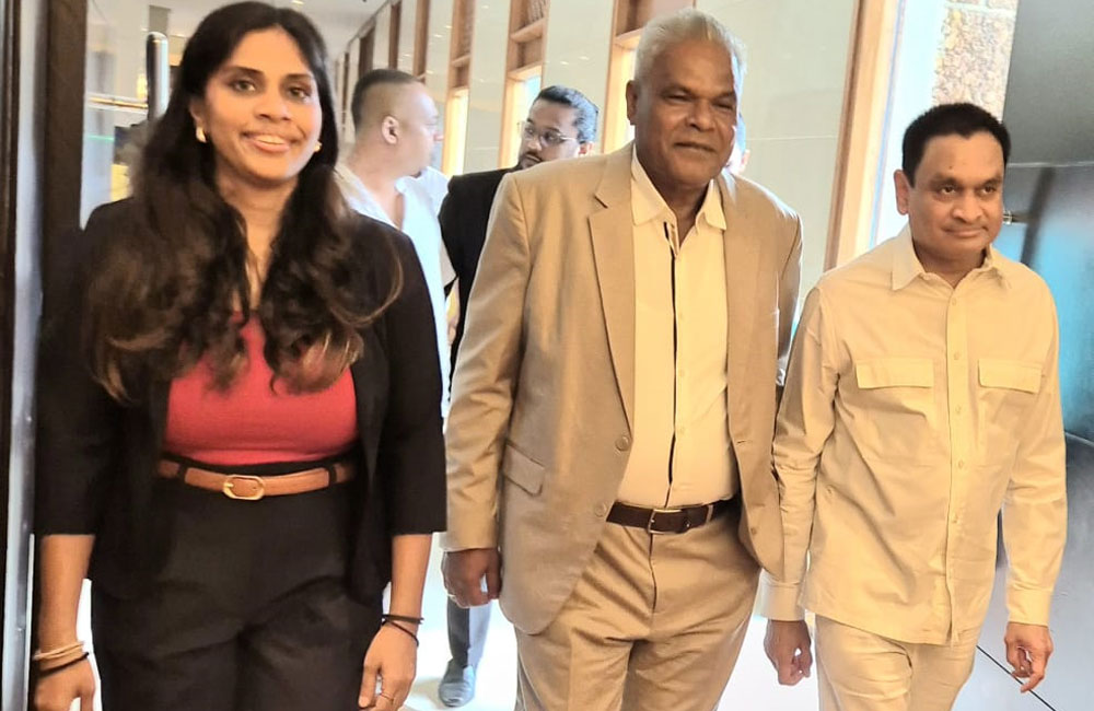 මෝටර් රථ නිර්මාණ අභියෝගතා තරගයේ ජයග්‍රාහකයන්ට සම්මාන