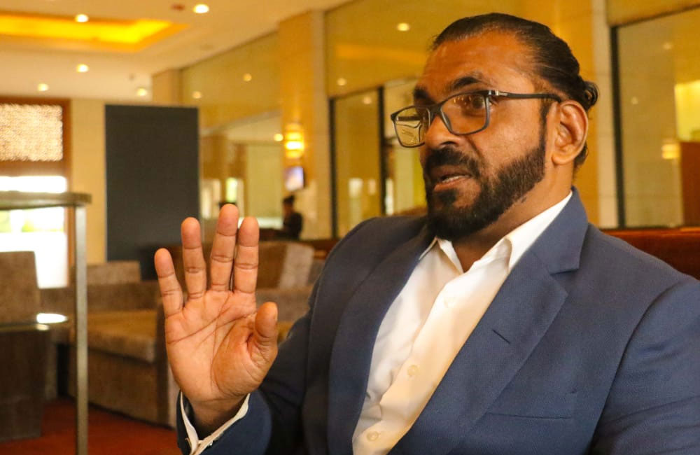 'ජනපති ගන්නා උත්සහය හෑල්ලුවට ලක්කිරීම අනුමත කරන්න බැහැ' - සිදම්බරම් කරුණානිධි
