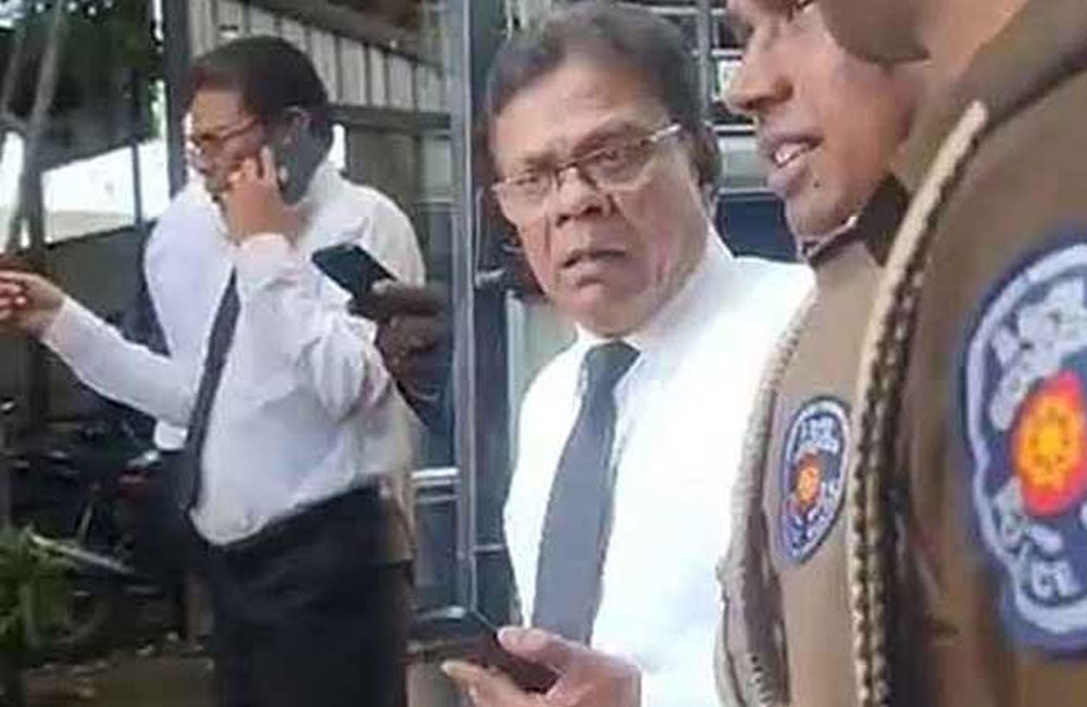 නීතිඥ වන්නිනායක ගල්කිස්ස අධිකරණයට එයි