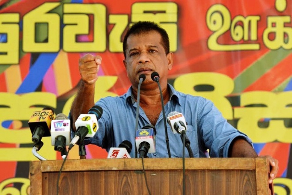  ගොරකා ලාල්ව  පොලිසිය දඩමස් කරලා !