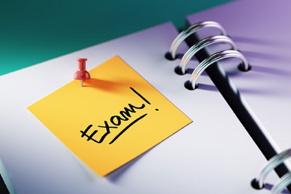 කොරෝනා නිසා විභාගත් කල් යයි !