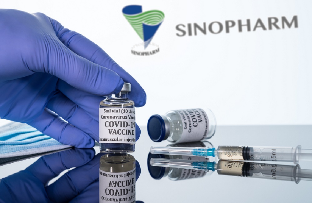 සායනික පරීක්ෂණ වලට රටේ ජනතාව දාන්න එපා : චීන වැක්සීනයට විරෝධයක් !