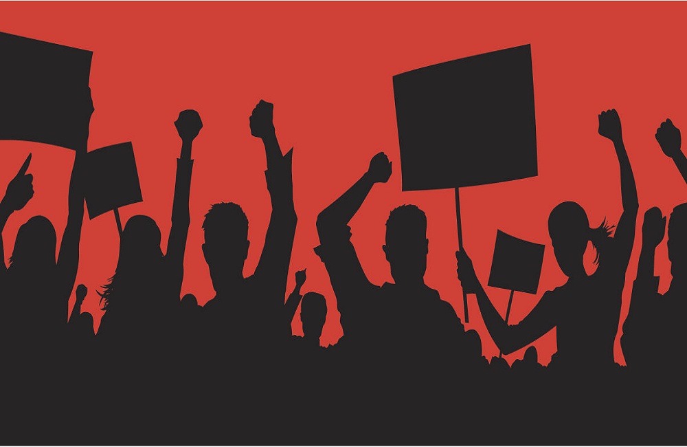 ජල සම්පාදන සහ දුම්රිය සේවකයන් වර්ජනයේ